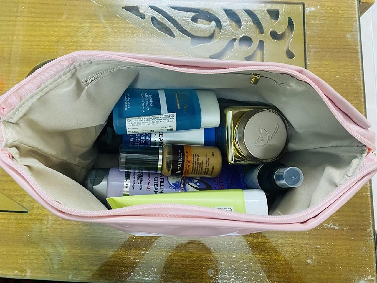 Large Capacity Cosmetic Travel Bag – Portable Makeup & Toiletry Organizer